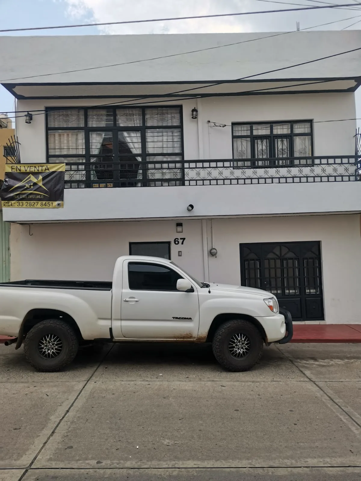 Casa en Venta cerca de la placita Morelos - Herrera y Cairo 67 ubicada en Zapotlanejo a unos metros de la placita morelos House for Sale Near Placita Morelos