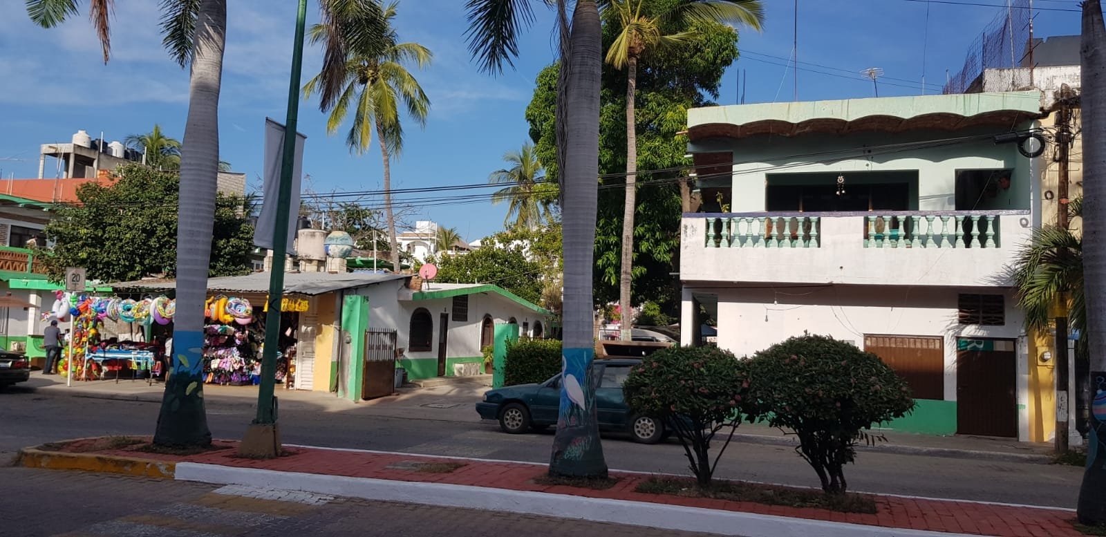 Búngalos Frente al Mar en Venta en Guayabitos, Nayarit – Potencial para Proyecto Premium 6 Búngalos en Venta frente al mar en Guayabitos, Nayarit